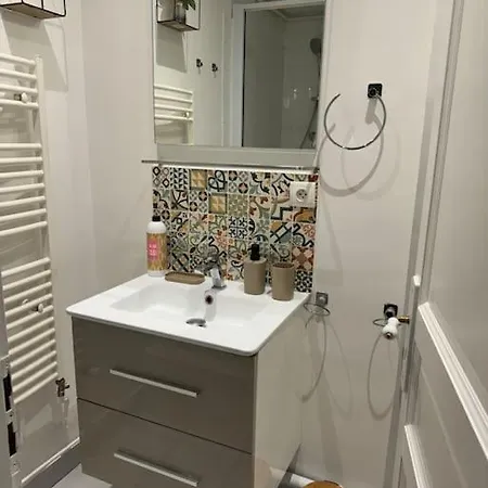 Charmant Appartement Au Moulin Rouge Paris Extérieur photo